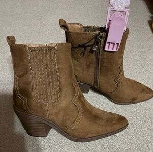 Womens Brown Suede Ankle Booties Size 7.5